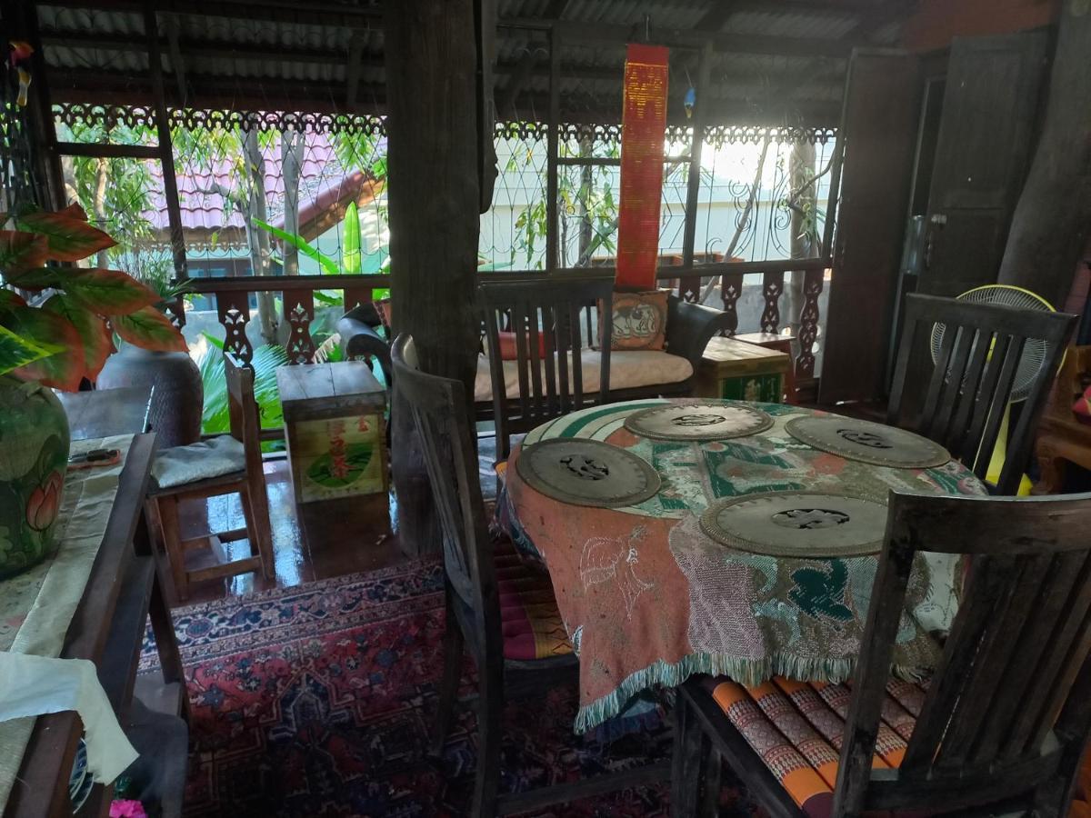 Teak House Chiang Mai Hotel Exterior photo